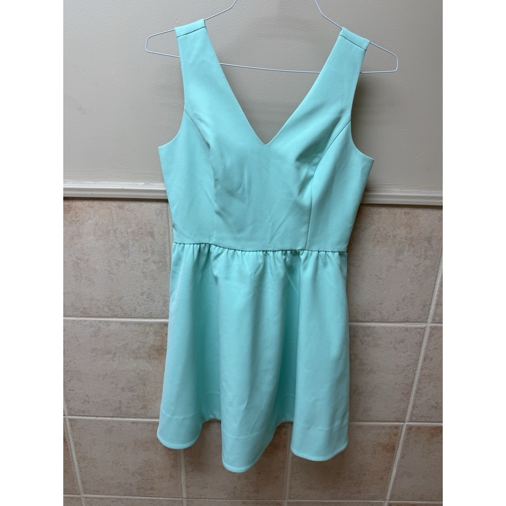 Sail to Sable Mint Green Bow Back Fit & Flare Dress NWOT Size 6 Easter Wedding - Picture 3 of 12